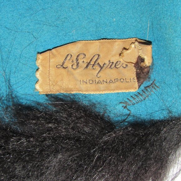 Vtg 50s LS Ayres Real Fur Winter Russian Cassock Hat Mob Wife Classic Luxury - Picture 4 of 4